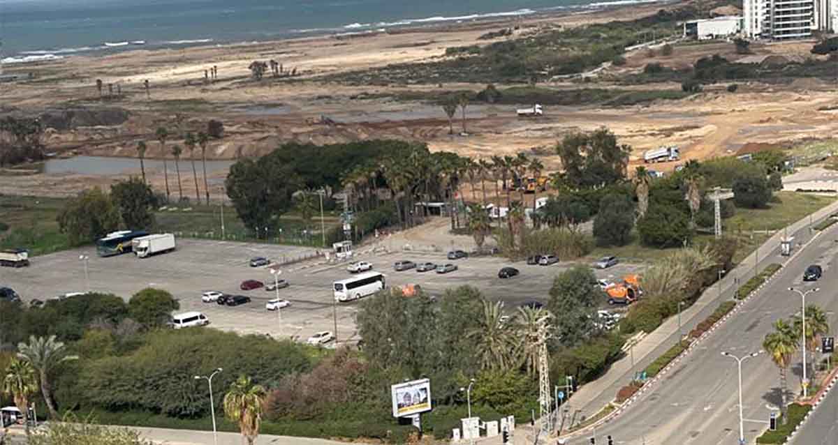 שטח שדה דב, תל אביב