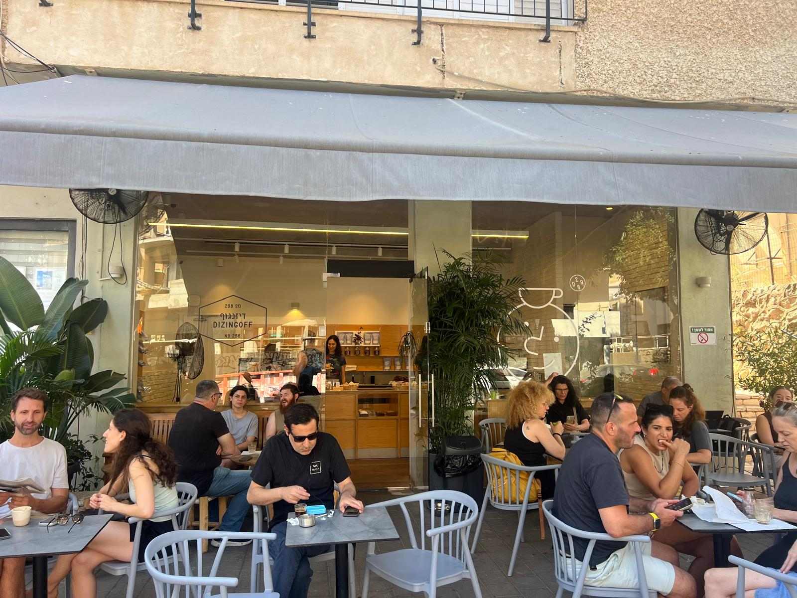 לא עוצרת תל אביב. צילום: נועם אליעזר