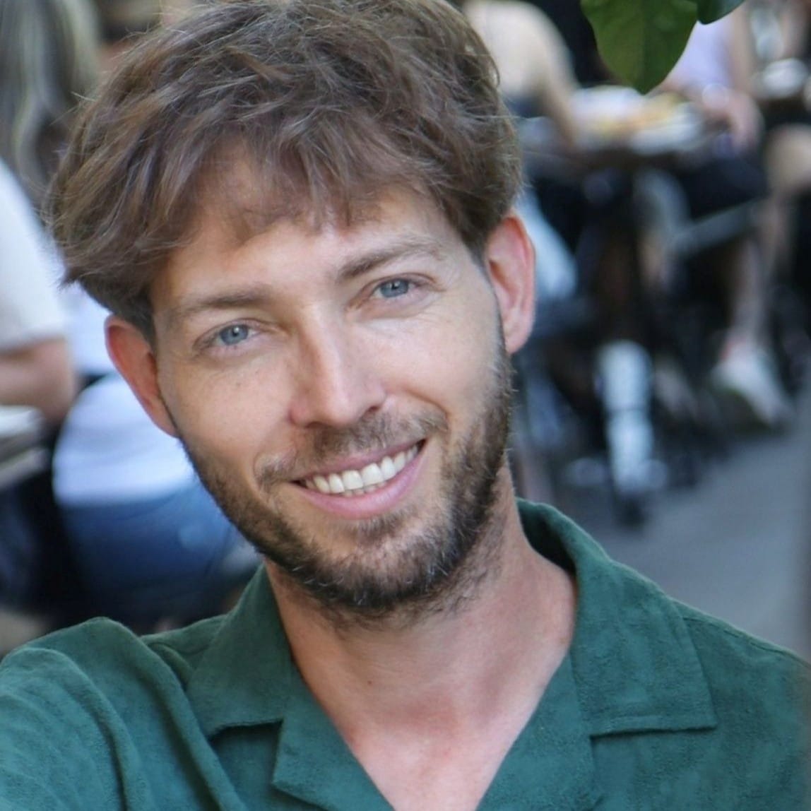 רון ביגמן, במאי ומפיק. צילום: אלכס זנביץ'